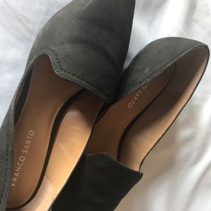 Flats black